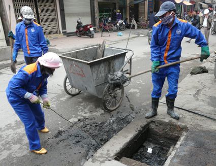 Tại sao nên sử dụng dịch vụ hút bể phốt tại xã Yên Bình